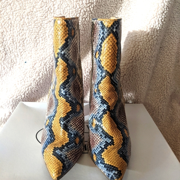 Steve Madden Trista Multi Snake 6.5 - Picture 3 of 8